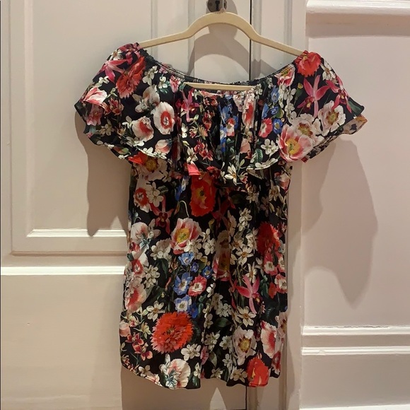 Off the shoulder top - Picture 1 of 3